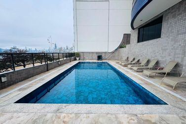 Apartamento &agrave; venda - 112m&sup2; - Centro