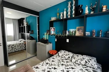 Apartamento &agrave; venda - 87m&sup2; - Meia praia