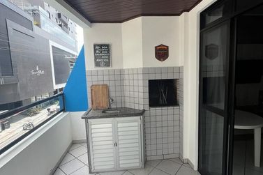 Apartamento &agrave; venda - 130m&sup2; - Meia Praia