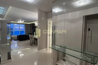 Apartamento &agrave; venda - 170m&sup2; - Meia Praia