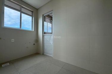 Apartamento &agrave; venda - 160m&sup2; - Meia Praia