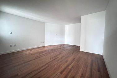 Apartamento &agrave; venda - 170m&sup2; - Centro