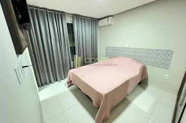 Sobrado &agrave; venda - 110m&sup2; - Meia Praia
