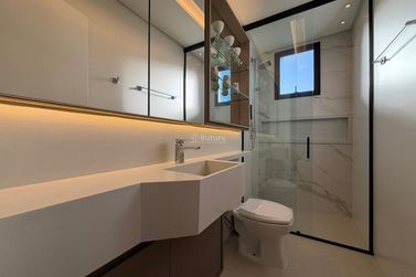 Apartamento &agrave; venda - 162m&sup2; - Meia Praia