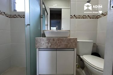 Apartamento para alugar - 100m&sup2; - Meia Praia