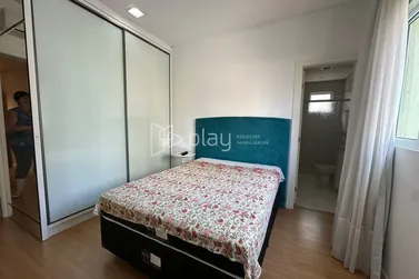 Apartamento &agrave; venda - 134m&sup2; - Meia Praia