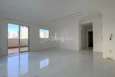 Apartamento &agrave; venda - 233m&sup2; - Meia Praia