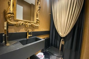 Apartamento &agrave; venda - 182m&sup2; - Meia Praia
