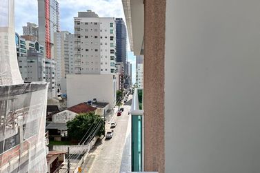 Apartamento &agrave; venda - 86m&sup2; - Meia Praia