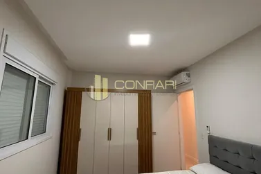 Apartamento para alugar - 132m&sup2; - Meia praia