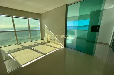 Apartamento &agrave; venda - 240m&sup2; - Meia Praia