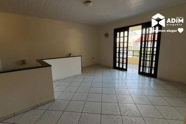 Casa para alugar - 319m&sup2; - Centro