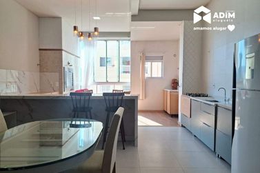 Apartamento para alugar - 135m&sup2; - Meia Praia