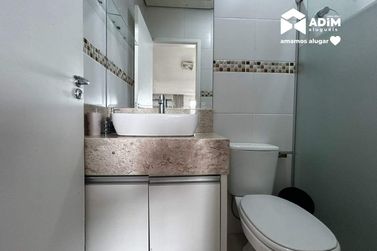 Apartamento para alugar - 100m&sup2; - Meia Praia