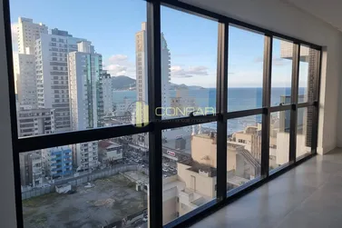 Apartamento &agrave; venda - 207m&sup2; - Meia Praia