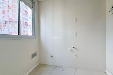 Apartamento &agrave; venda - 132m&sup2; - Meia Praia