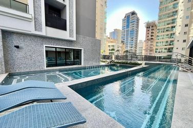 Apartamento &agrave; venda - Meia Praia