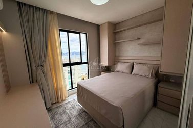Apartamento &agrave; venda - Meia Praia