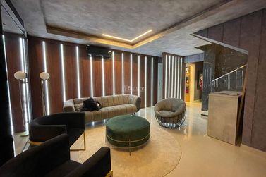 Apartamento &agrave; venda - 270m&sup2; - Meia Praia