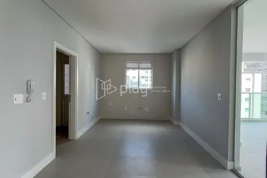 Apartamento &agrave; venda - 190m&sup2; - Meia Praia