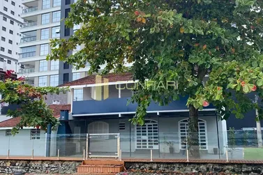 Casa para alugar - 222m&sup2; - pereque