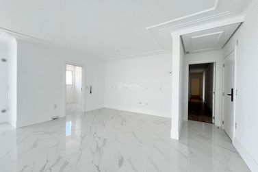 Apartamento &agrave; venda - 190m&sup2; - Centro