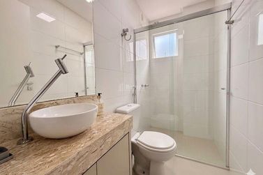 Apartamento &agrave; venda - 160m&sup2; - Meia Praia