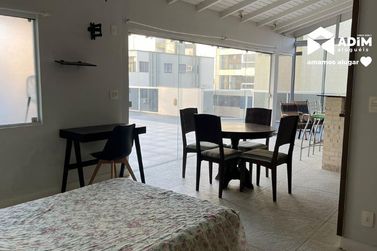 Apartamento para alugar - 160m&sup2; - Meia Praia