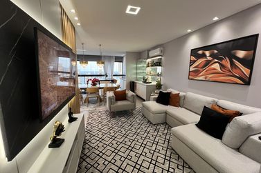 Apartamento &agrave; venda - 137m&sup2; - Meia Praia