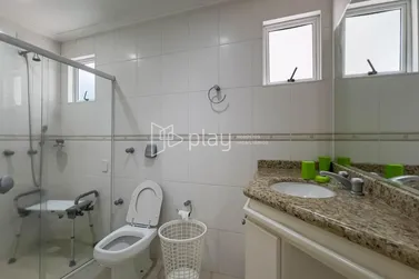 Apartamento &agrave; venda - 180m&sup2; - Centro