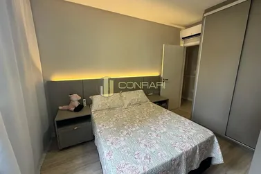 Apartamento &agrave; venda - 136m&sup2; - Meia Praia