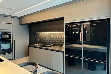 Apartamento &agrave; venda - 400m&sup2; - Meia Praia