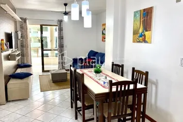 Apartamento &agrave; venda - 104m&sup2; - Meia Praia