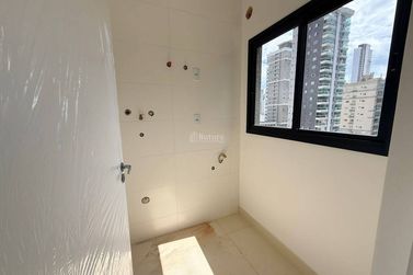 Apartamento &agrave; venda - Meia Praia