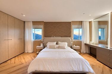 Apartamento &agrave; venda - 230m&sup2; - Barra Sul