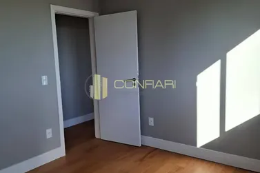 Apartamento &agrave; venda - 124m&sup2; - MEIA PRAIA