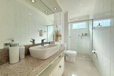 Apartamento &agrave; venda - 150m&sup2; - Meia Praia