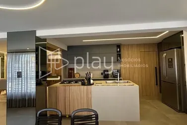 Apartamento &agrave; venda - 163m&sup2; - Meia Praia