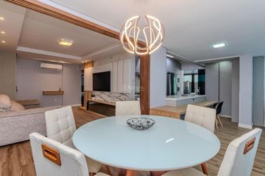 Apartamento &agrave; venda - 182m&sup2; - Pioneiros