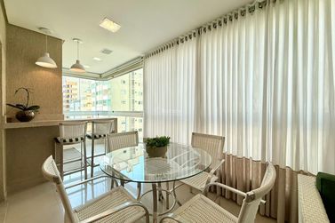 Apartamento &agrave; venda - 150m&sup2; - Meia Praia
