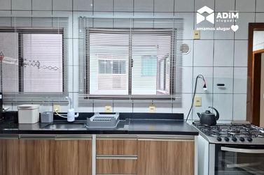Apartamento para alugar - 193m&sup2; - Meia Praia