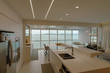 Apartamento &agrave; venda - 447m&sup2; - Centro