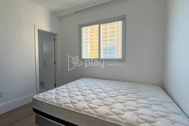Apartamento &agrave; venda - 160m&sup2; - Meia Praia