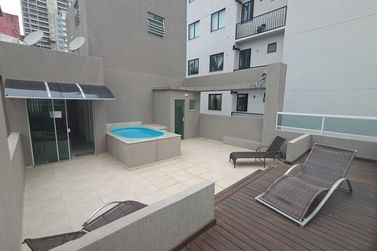 Apartamento &agrave; venda - 69m&sup2; - Meia Praia