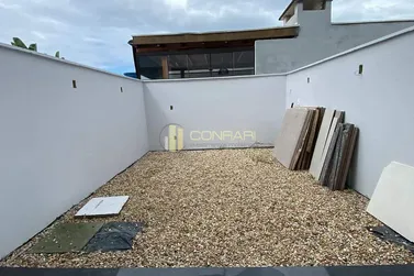Sobrado &agrave; venda - 97m&sup2; - Morrinhos