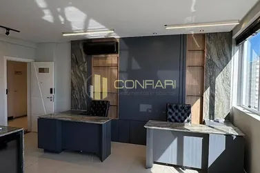 Sala Comercial &agrave; venda - 38m&sup2; - Meia Praia