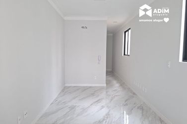Apartamento para alugar - 110m&sup2; - Meia Praia