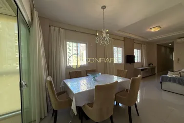 Apartamento &agrave; venda - 123m&sup2; - Meia Praia