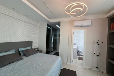 Apartamento &agrave; venda - 420m&sup2; - Meia Praia