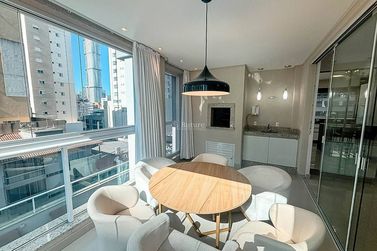 Apartamento &agrave; venda - Meia Praia